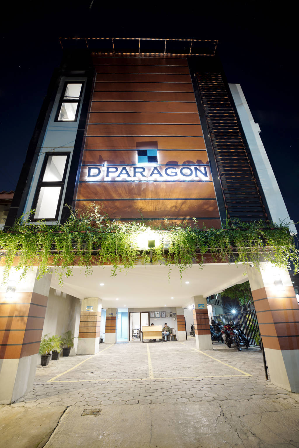 Djuragan Kamar - D'Paragon Kemuning Image